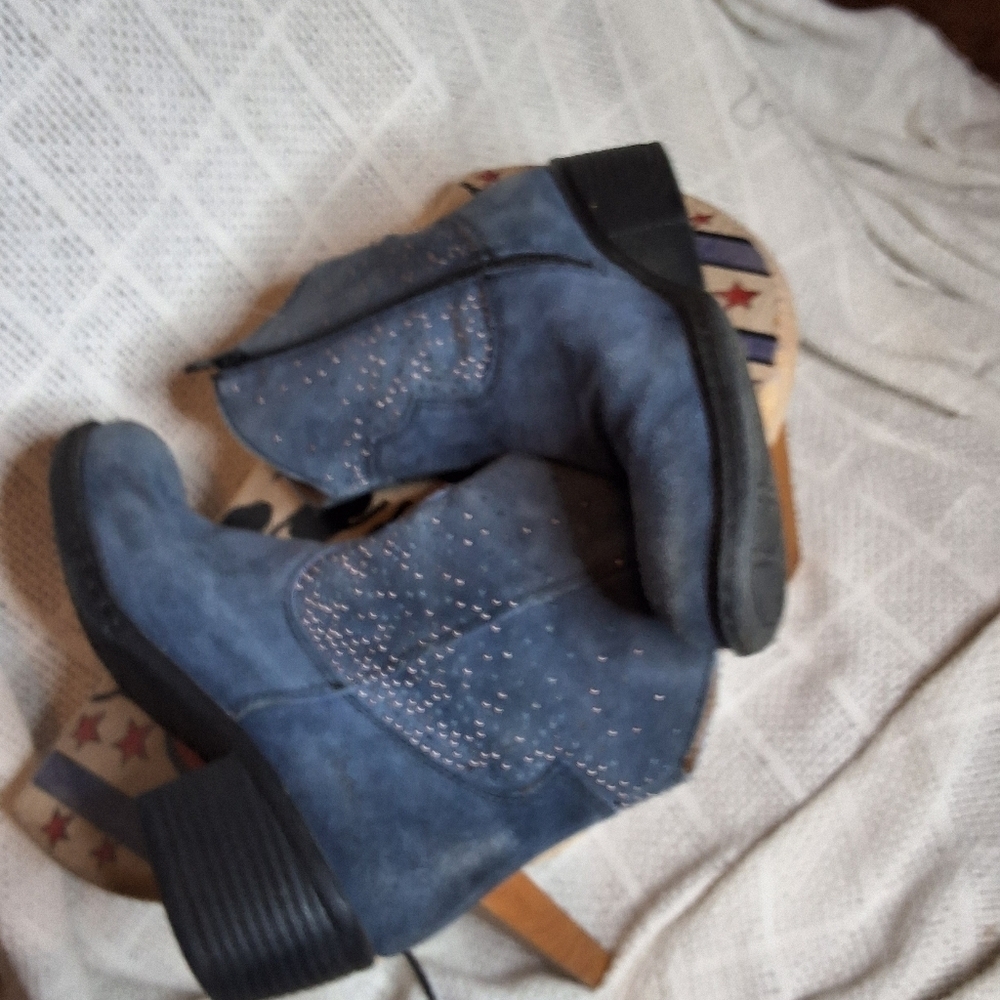 BØC Blue Studded Suede Western Ankle Boots Size 7 Boho Cowboy Booties - Picture 4 of 14